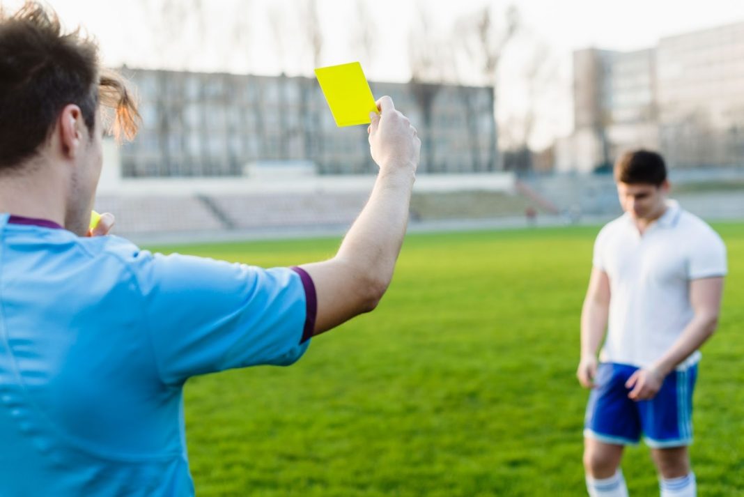 Apostas em cartões no futebol