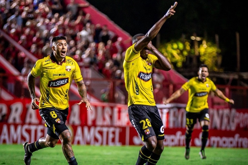 El Barcelona SC celebrando un gol