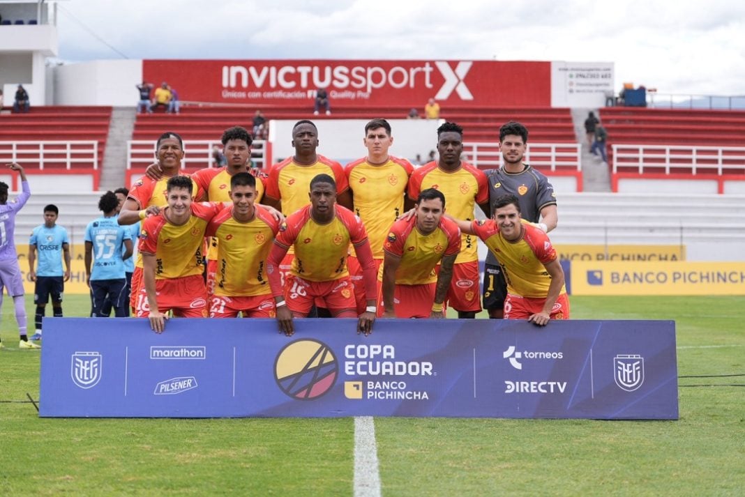 El Aucas en la Copa Ecuador.